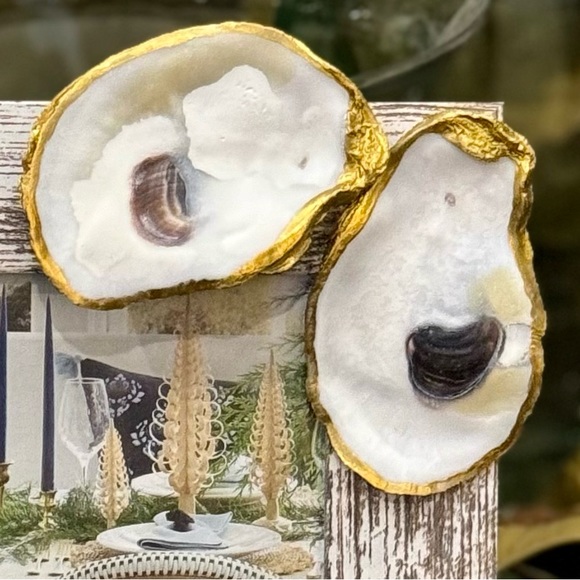 Hand Crafted Gold Leaf Oyster Shell White Washed Frame - Picture 3 of 3